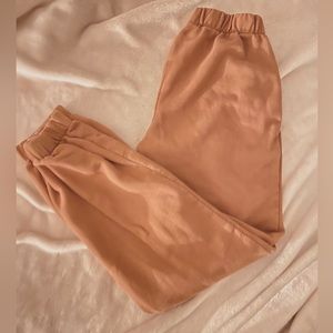 Brandy Melville Brown Sweatpants